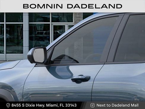 New 2026 Chevrolet Equinox LT w/ Convenience Package II image 13