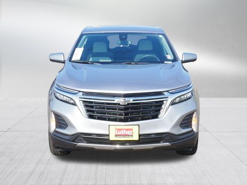 Used 2024 Chevrolet Equinox LT AWD/4WD image 2
