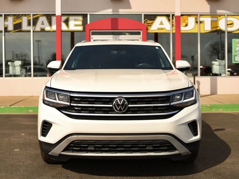 Used 2022 Volkswagen Atlas Cross Sport SE FWD image 2