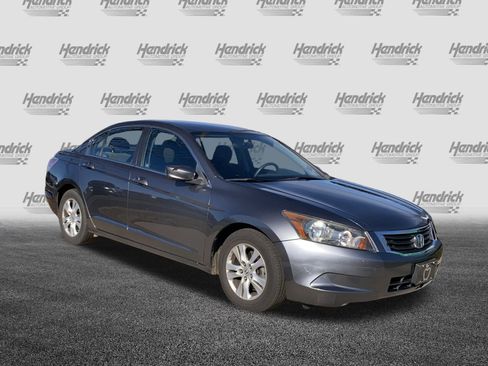 Used 2009 Honda Accord LX-P image 2
