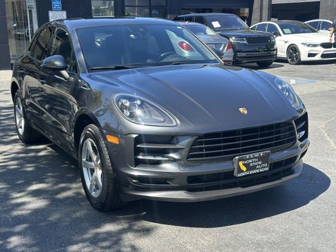 Used 2020 Porsche Macan AWD/4WD image 6