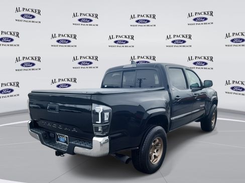 Used 2022 Toyota Tacoma SR5 image 8