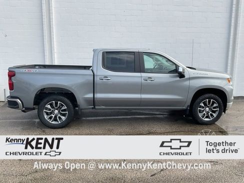 Used 2023 Chevrolet Silverado 1500 LT image 3