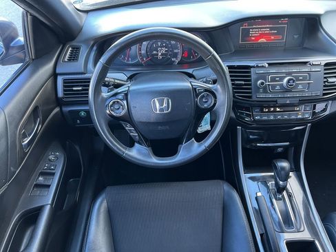 Used 2017 Honda Accord Sport image 21