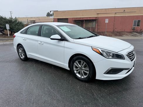 Used 2016 Hyundai Sonata SE image 3