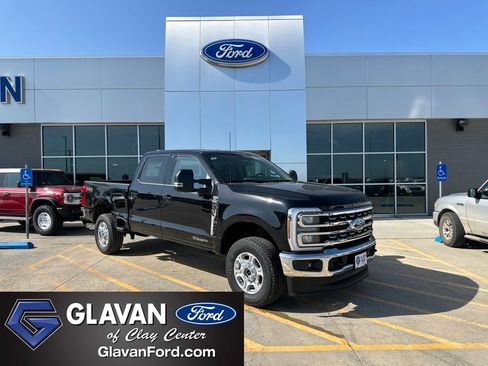 New 2026 Ford F350 XLT w/ XLT Premium Package AWD/4WD image 1