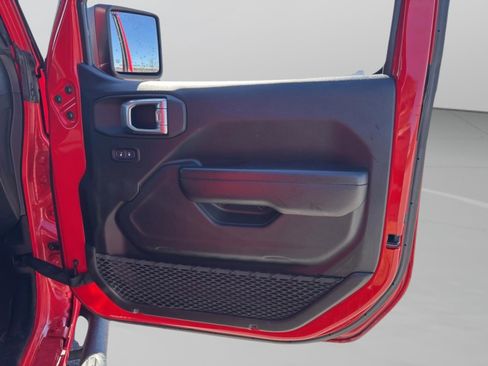 Used 2021 Jeep Wrangler Unlimited Sport image 38
