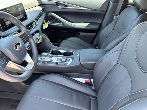 Certified 2026 INFINITI QX60 Luxe w/ Cargo Package FWD image 17