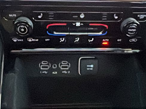 Used 2021 Jeep Grand Cherokee L Limited image 29