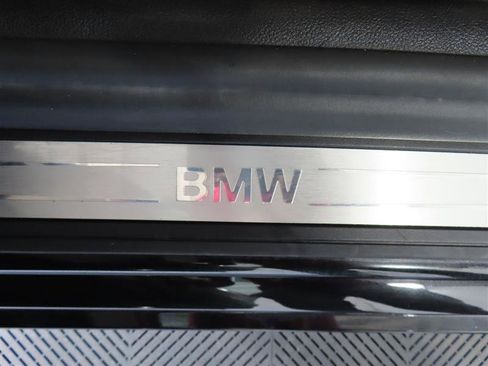 Used 2021 BMW 540i w/ Executive Package image 17