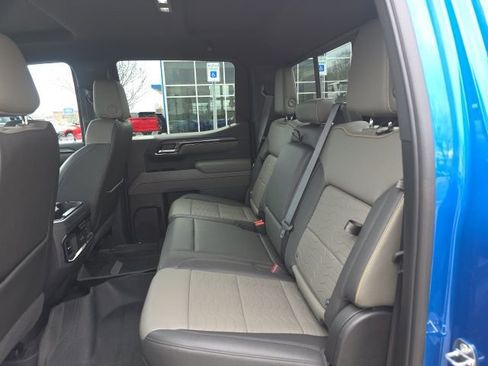 Used 2022 Chevrolet Silverado 1500 ZR2 image 20