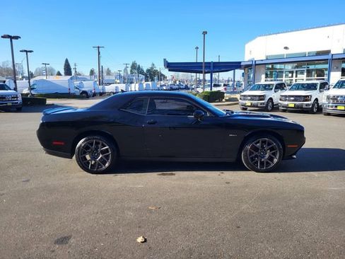Used 2018 Dodge Challenger R/T w/ Sound Group image 11
