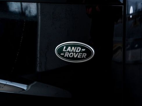 Used 2023 Land Rover Range Rover Long Wheelbase SE image 27