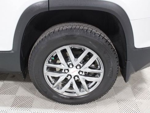 Used 2017 GMC Acadia SLT image 44