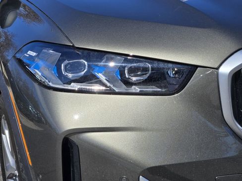 New 2026 BMW X5 xDrive50e image 8