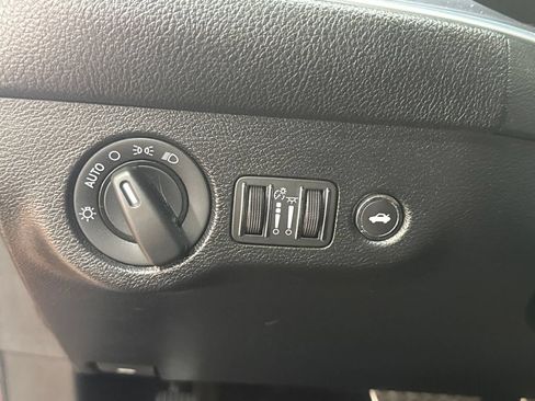 Used 2021 Dodge Challenger R/T Scat Pack RWD image 15