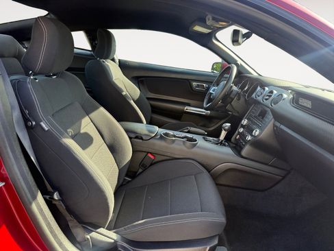Used 2015 Ford Mustang Coupe w/ Equipment Group 051A RWD image 19