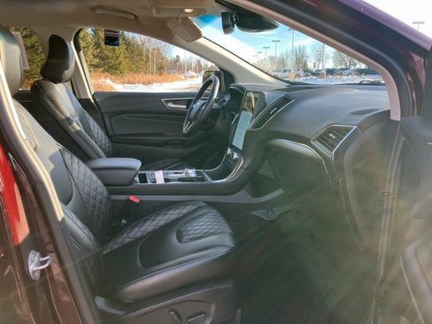Used 2024 Ford Edge Titanium image 20