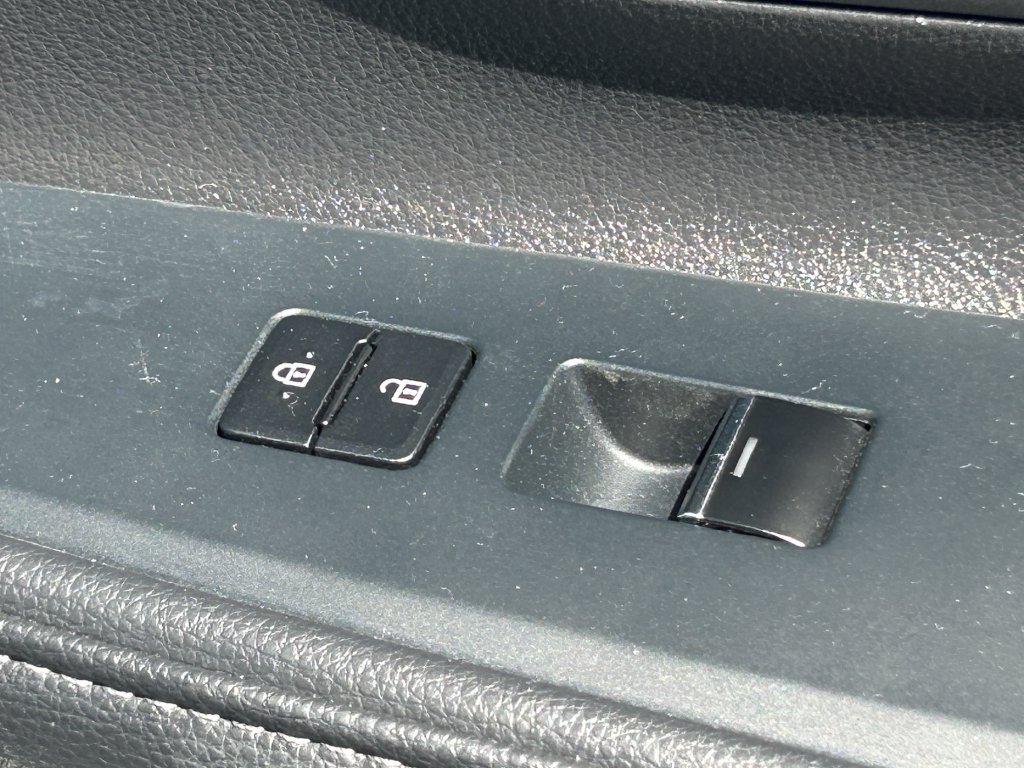 Used 2025 Toyota Grand Highlander AWD image 43