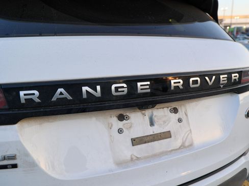 Used 2020 Land Rover Range Rover Evoque S image 11