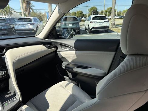 Used 2019 Honda Insight LX image 11