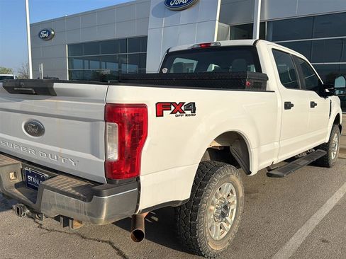 Used 2019 Ford F250 XL w/ STX Appearance Package image 3