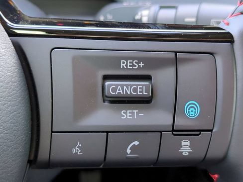 Certified 2026 Nissan Kicks SR FWD image 24