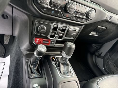 Used 2022 Jeep Wrangler Unlimited Rubicon 4xe w/ Steel Bumper Group image 15