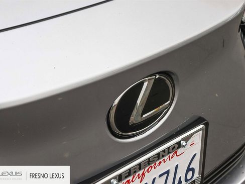 Used 2025 Lexus RZ 450e image 11