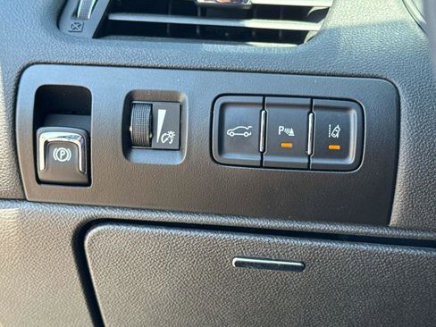 Used 2014 Chevrolet Impala LTZ FWD image 30