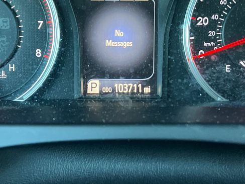 Used 2016 Toyota Camry SE image 29