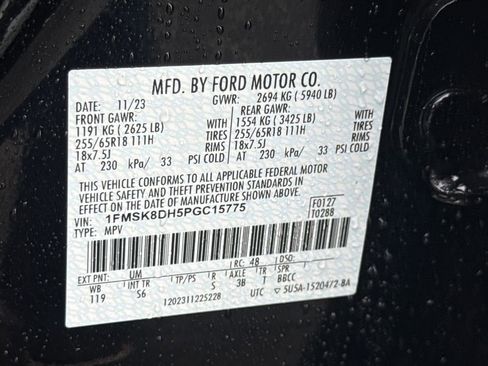 Used 2023 Ford Explorer XLT w/ Equipment Group 202A image 31