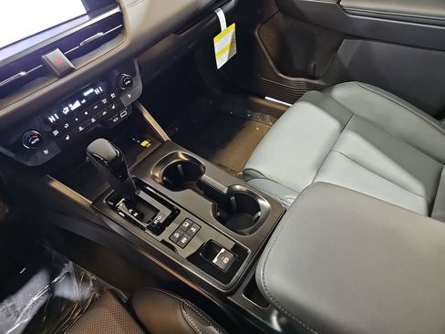 New 2026 Subaru Outback Touring XT AWD/4WD image 25