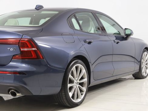 Used 2020 Volvo S60 T6 Momentum w/ Protection Package image 44