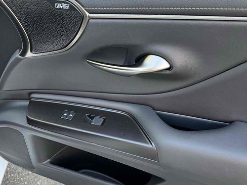 Used 2019 Lexus ES 350 F Sport w/ Accessory Package 2 FWD image 61
