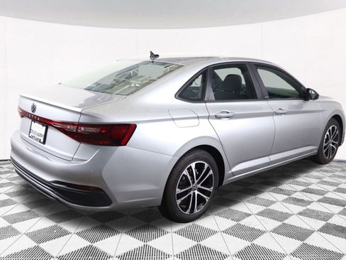 Used 2025 Volkswagen Jetta Sport image 20