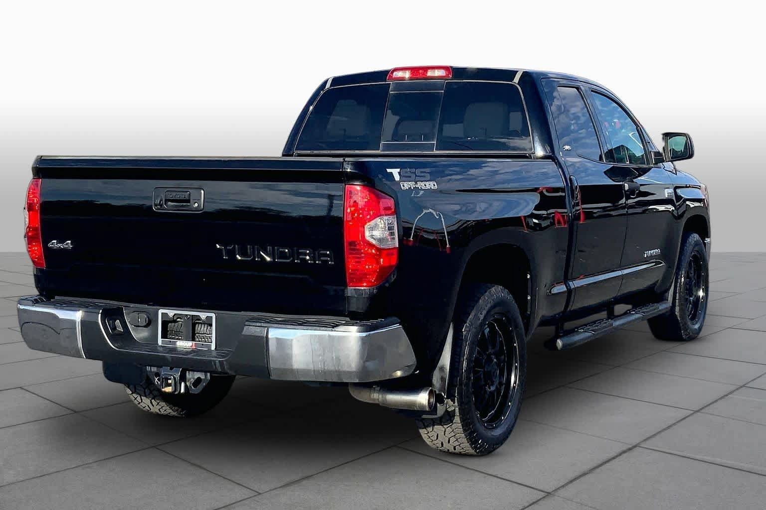 Used 2014 Toyota Tundra SR5 w/ SR5 Upgrade Package AWD/4WD image 13