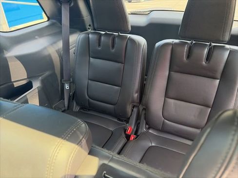 Used 2013 Ford Explorer XLT AWD/4WD image 8
