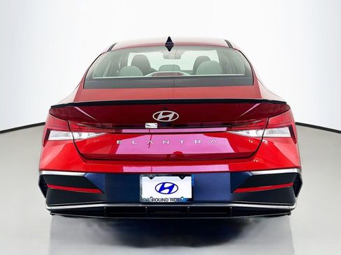 New 2026 Hyundai Elantra SEL Sport Premium FWD image 6