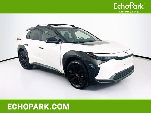 Used 2025 Toyota bZ4X AWD image 1