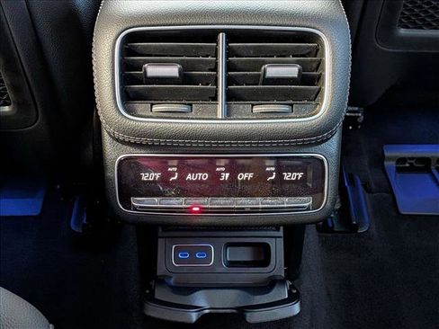 Certified 2025 Mercedes-Benz GLS 450 4MATIC image 18