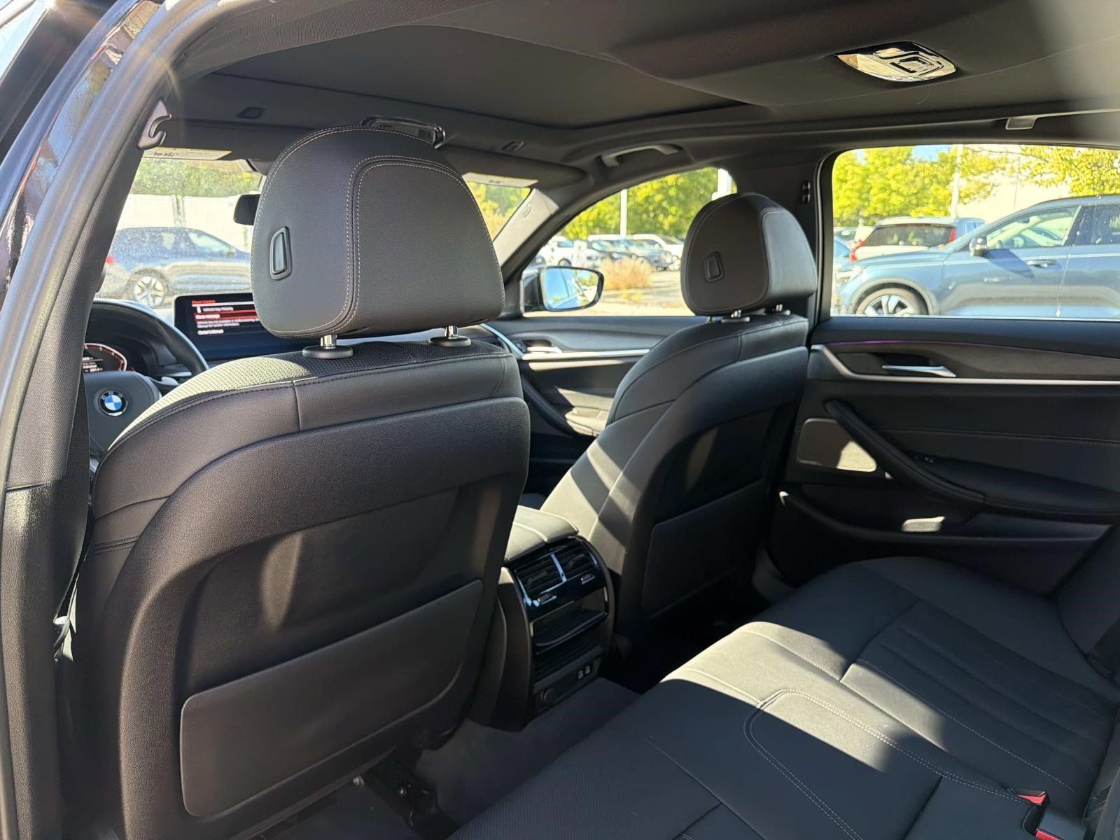 Certified 2023 BMW 530i xDrive w/ Premium Package AWD/4WD image 24