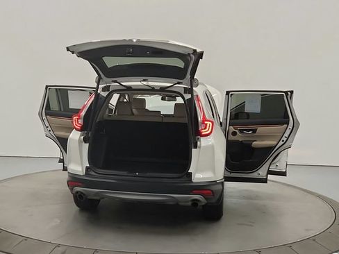 Used 2017 Honda CR-V Touring image 14