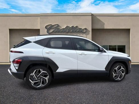 Used 2026 Hyundai Kona SEL Premium FWD image 3