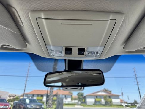 Used 2017 Lincoln MKT AWD w/ Technology Package image 61