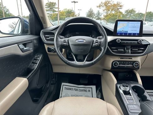 Used 2020 Ford Escape SEL image 18