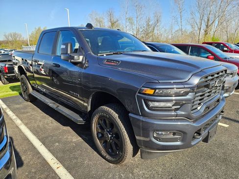 Used 2025 RAM 2500 Big Horn AWD/4WD image 3
