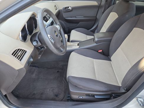 Used 2010 Chevrolet Malibu LS image 4
