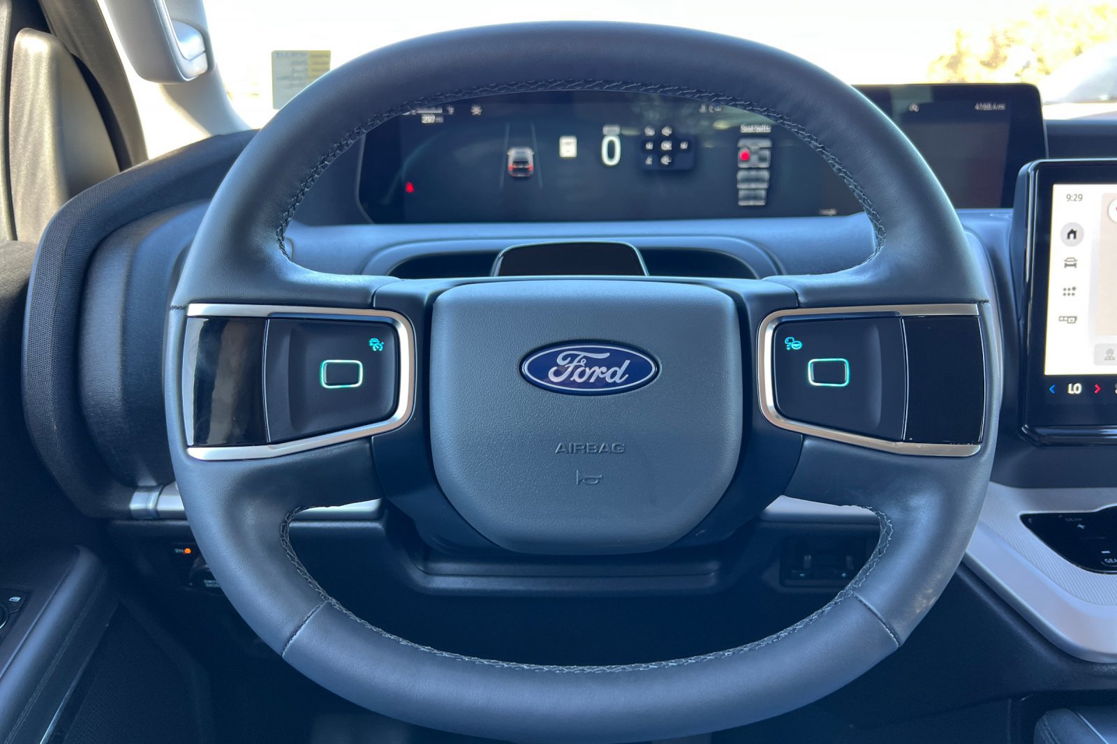 Used 2026 Ford Expedition Active AWD/4WD image 24