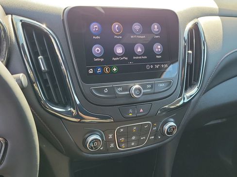 Used 2023 Chevrolet Equinox RS FWD image 8